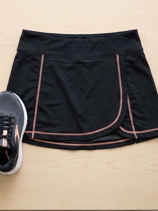 Pants - NWOT Coral and Black Running Skirt